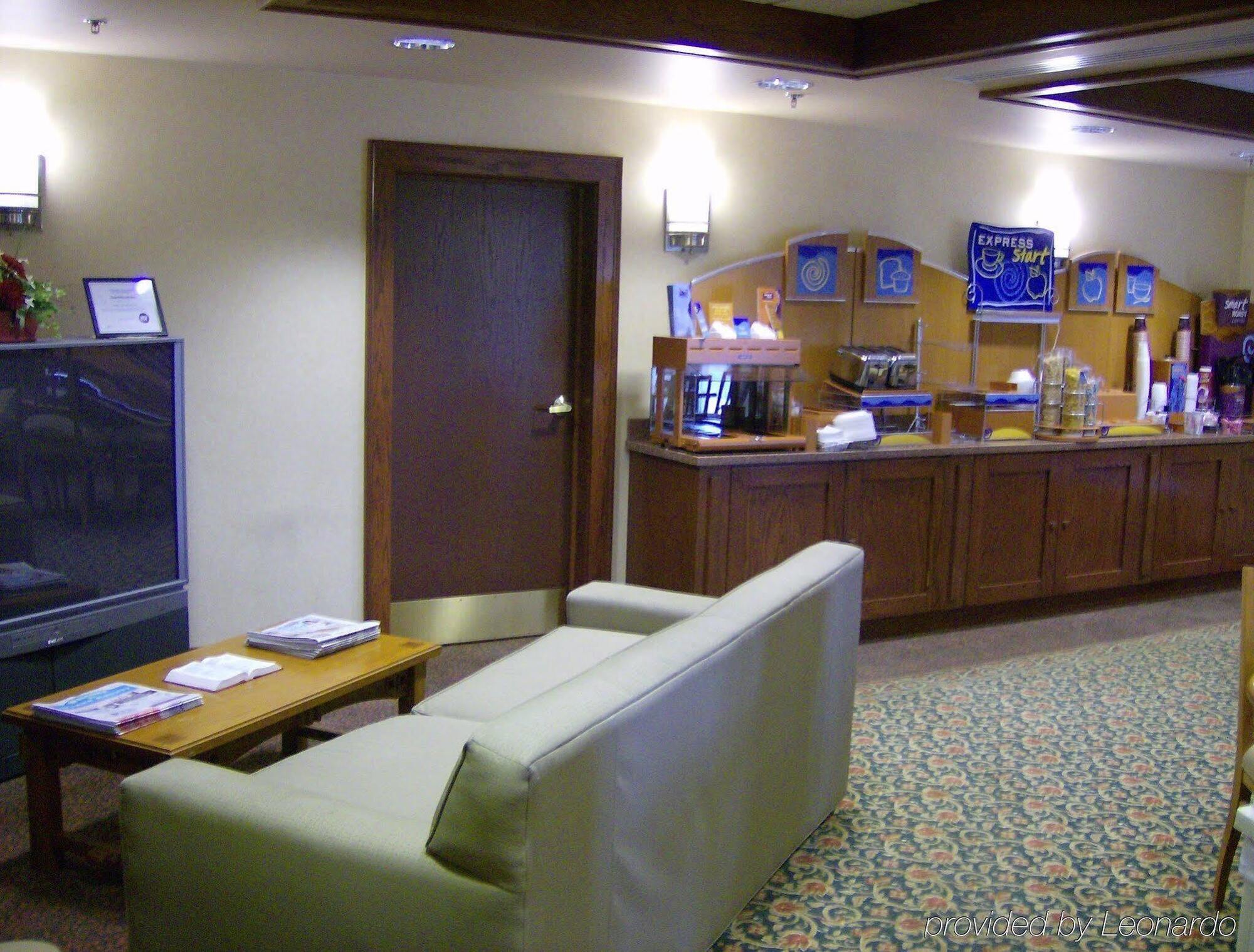 Holiday Inn Express Hotel & Suites Greenville By Ihg Eksteriør bilde