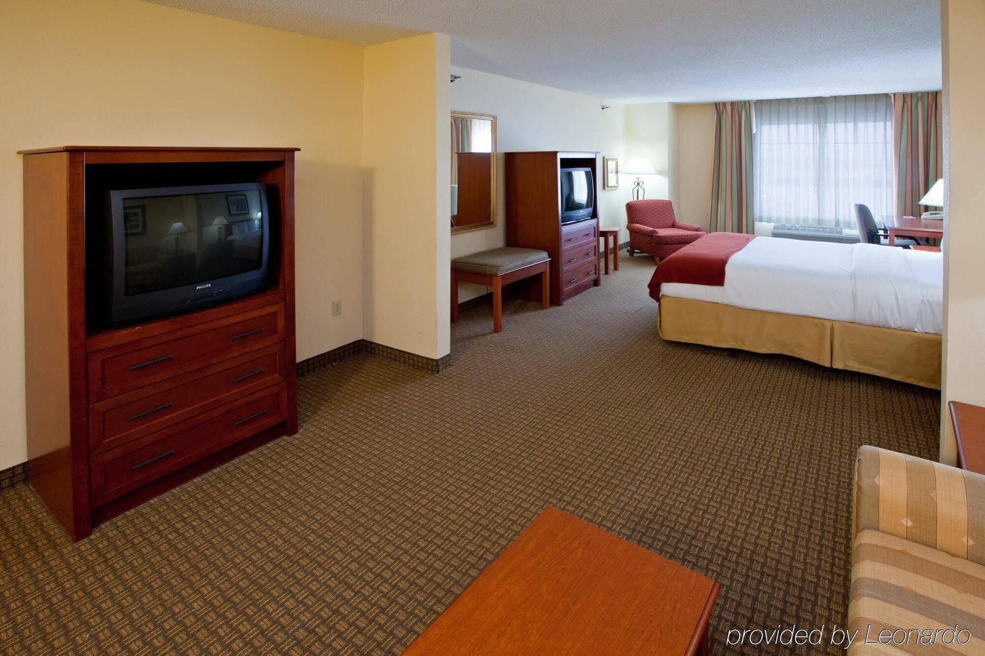 Holiday Inn Express Hotel & Suites Greenville By Ihg Eksteriør bilde